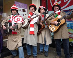 Pete, Hugh, John and Jeremy outside Laura Ashley on Queen Street. Cardiff collecting for the Noah's Ark Appeal before the Wales - Australia game. Click for full size.