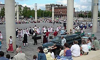 The Children's Welsh Folk Dance Festival, "Gwyl Plant" 2003