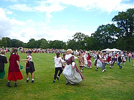 Click to see photos of Gwyl Plant Children's Folk Dance Festival 2014
