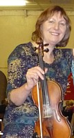 Heulwen on fiddle