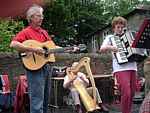 Pluck & Squeeze playing Welsh Folk Music